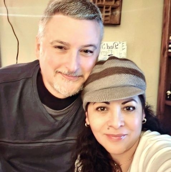 Meet your Posher, Claudia - Picture 1 of 1